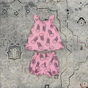 Hanna Andersson jellyfish top and shorts, 18-24 mo